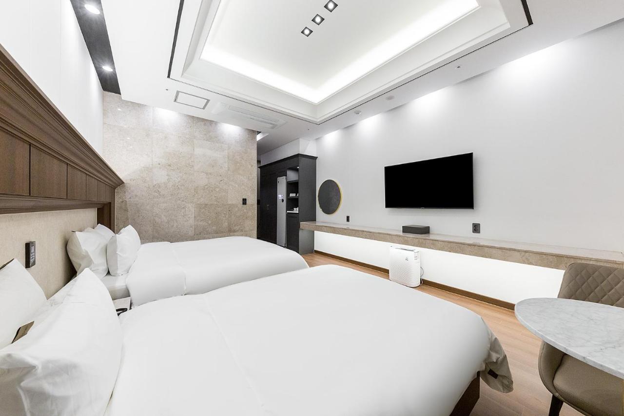 Hotel Demer Mokpo Εξωτερικό φωτογραφία