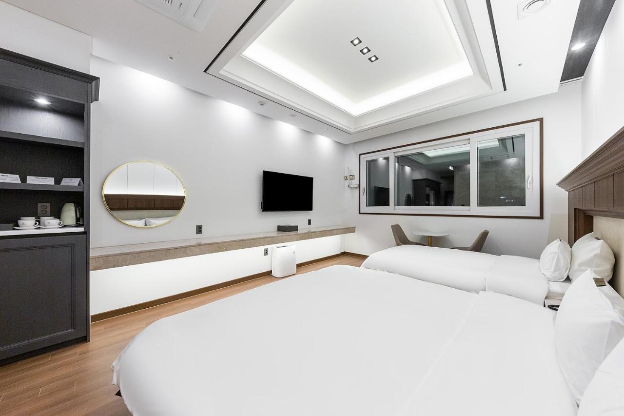 Hotel Demer Mokpo Εξωτερικό φωτογραφία