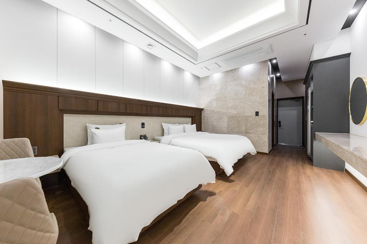 Hotel Demer Mokpo Εξωτερικό φωτογραφία