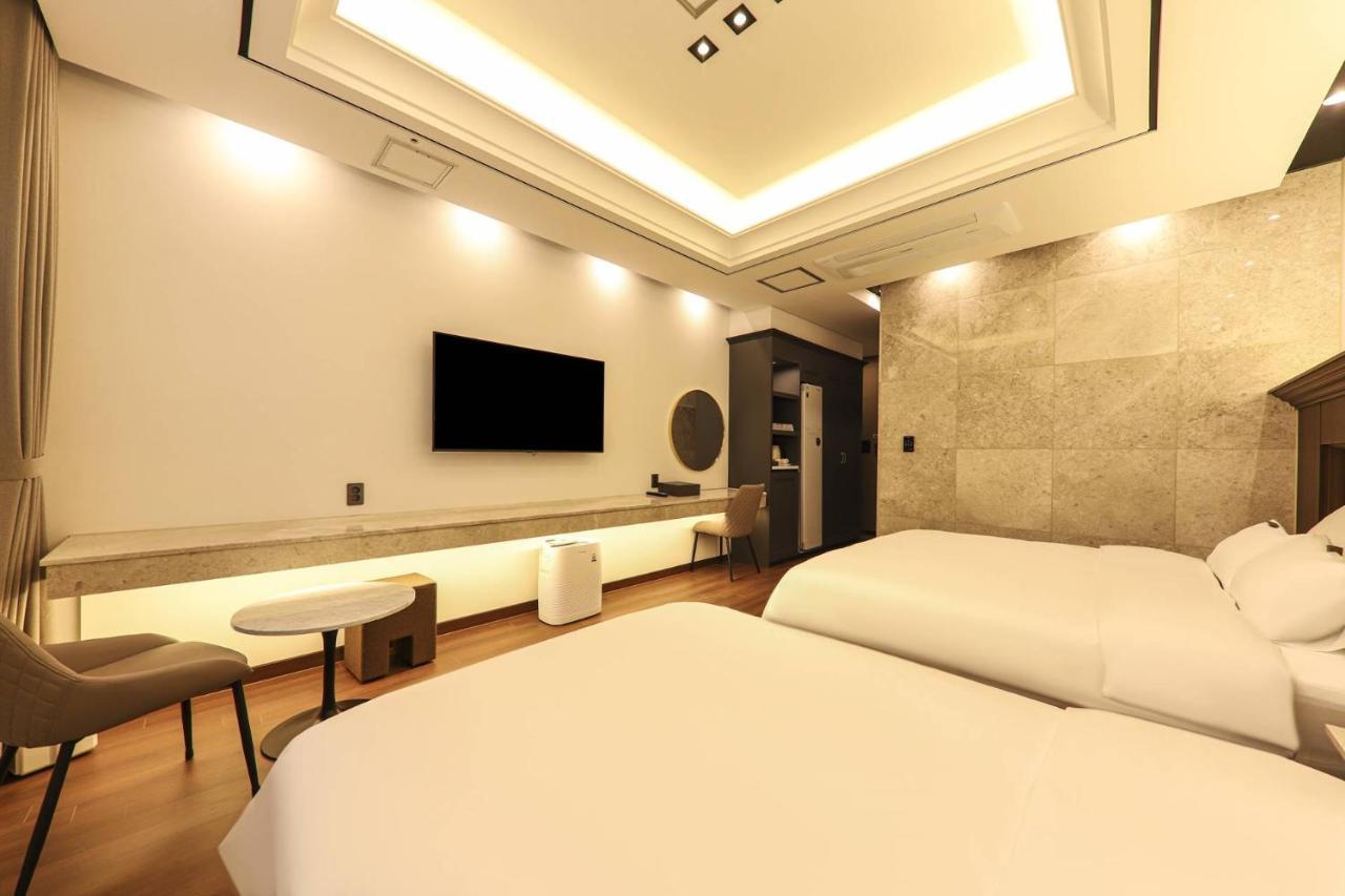 Hotel Demer Mokpo Εξωτερικό φωτογραφία