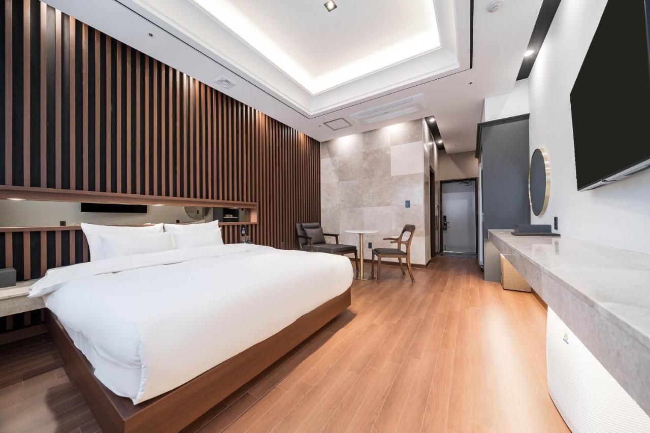 Hotel Demer Mokpo Εξωτερικό φωτογραφία